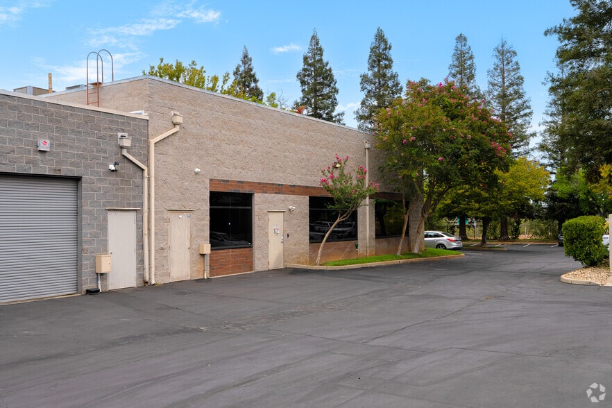 More Photos Of 10304 Placer Ln, Sacramento Office For Lease