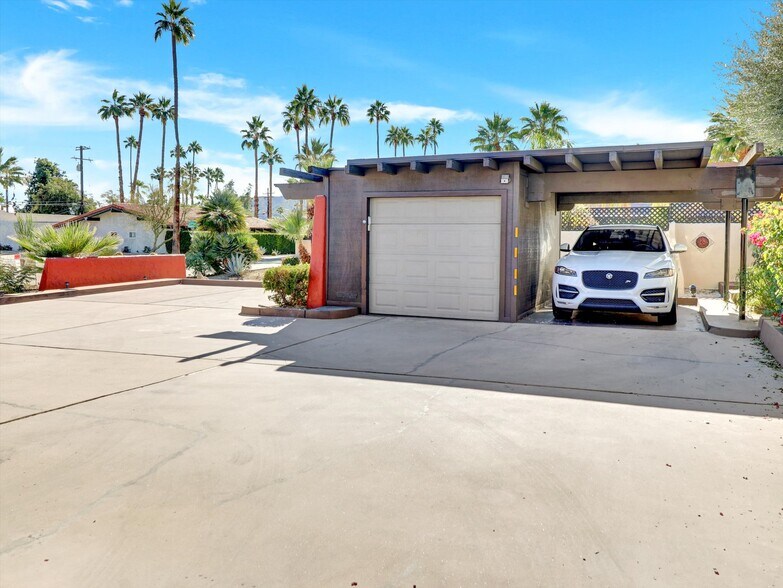 More Photos Of 525 S Thornhill Rd, Palm Springs Apartments For Sale