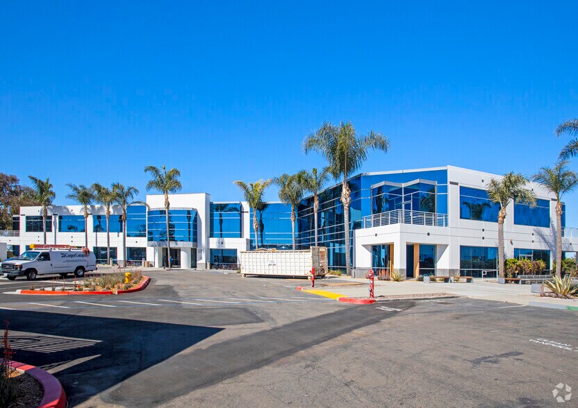 More Photos Of 6183 Paseo del Norte, Carlsbad Unknown For Lease