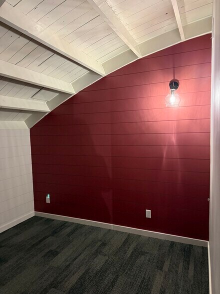 More Photos Of 112 1st St, Perrysville Flex For Lease