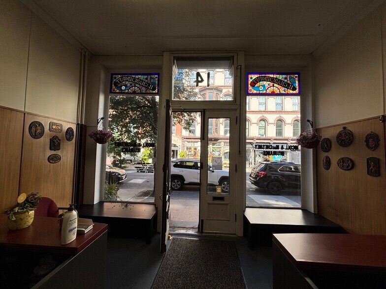 More Photos Of 14 2nd St, Troy Storefront Retail Residential For Lease