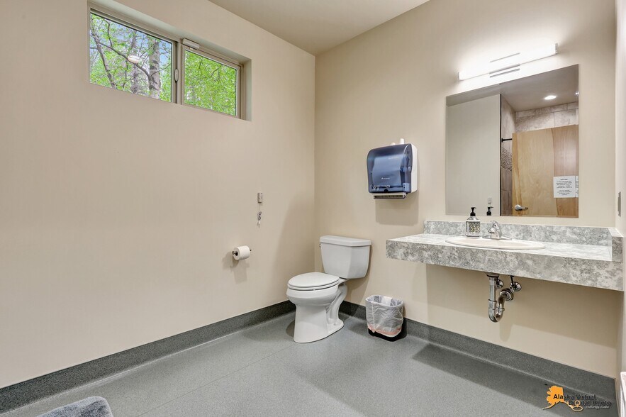 More Photos Of 4551 E Bogard Rd, Wasilla Medical For Sale