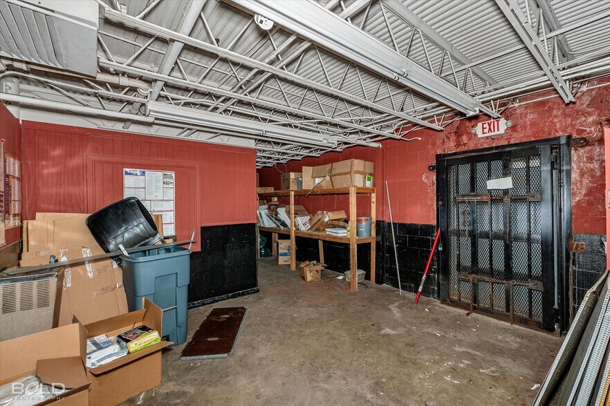 More Photos Of 1837 N Market St, Shreveport General Retail For Sale