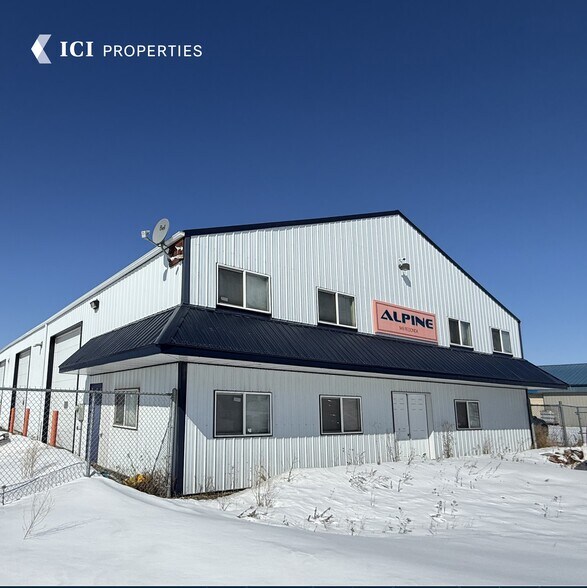 More Photos Of 949B Redonda St, Winnipeg Industrial For Lease