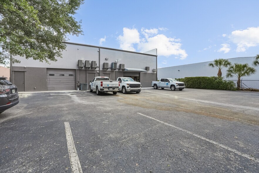 More Photos Of 2220-2224 Trade Center Way, Naples Warehouse For Sale