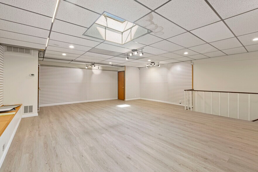 More Photos Of 4450 Enterprise St, Fremont Manufacturing For Sale