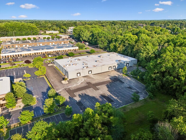 More Photos Of 1930 Olney Ave, Cherry Hill Distribution For Lease