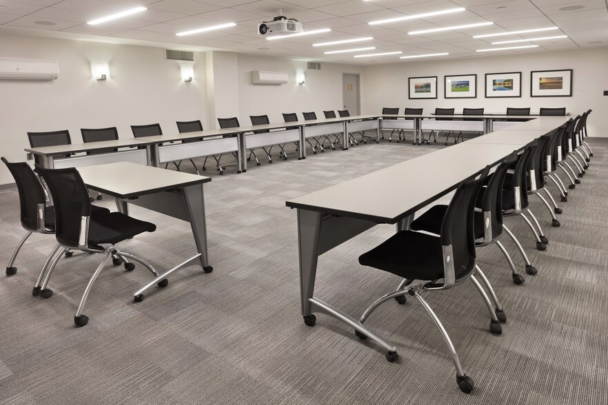 More Photos Of 11300 Rockville Pike, North Bethesda Office For Lease