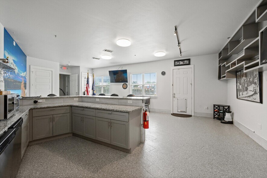 More Photos Of 251 S Mill St, Lewisville Apartments For Sale