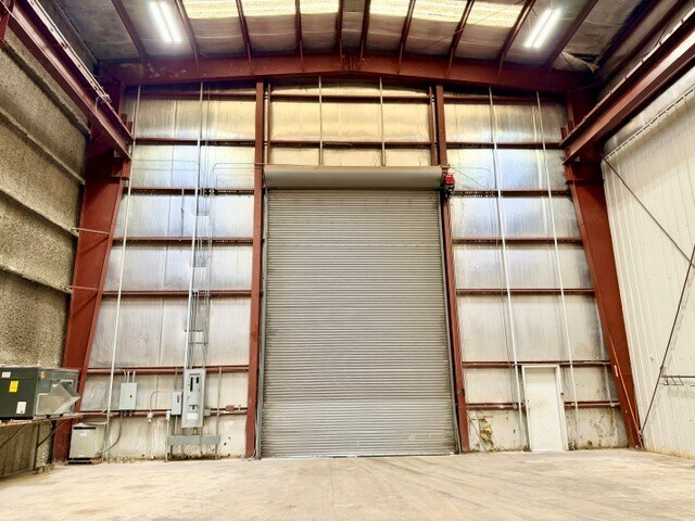 More Photos Of 1212 Center St, Pasadena Warehouse For Sale