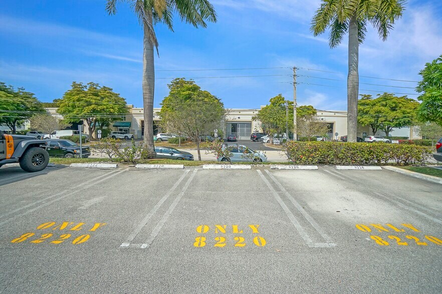 More Photos Of 8200-8358 NW 30th Ter, Doral Coworking Space