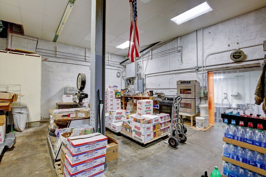 More Photos Of 510 S Pearl St, Coal Township General Retail For Sale