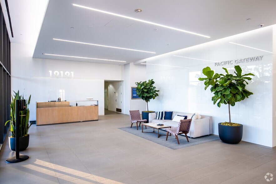 More Photos Of 19191 S Vermont Ave, Torrance Office For Sale