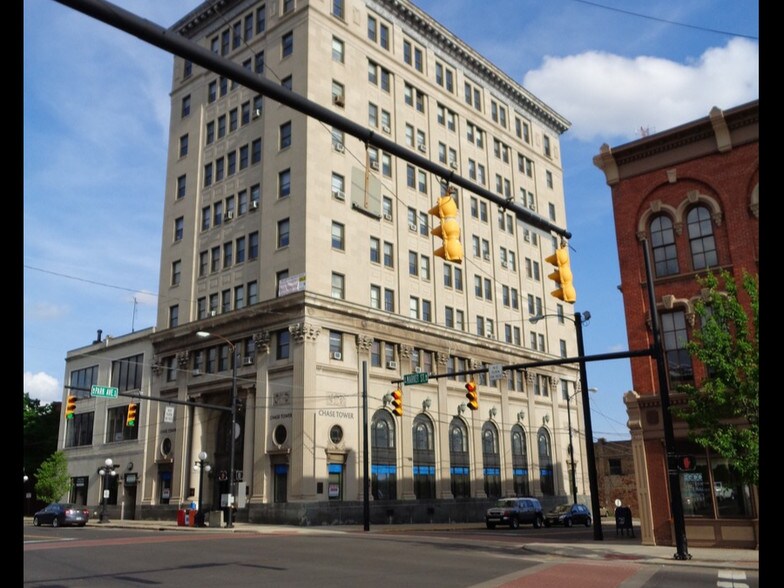 More Photos Of 106 E Market St, Warren Office For Lease