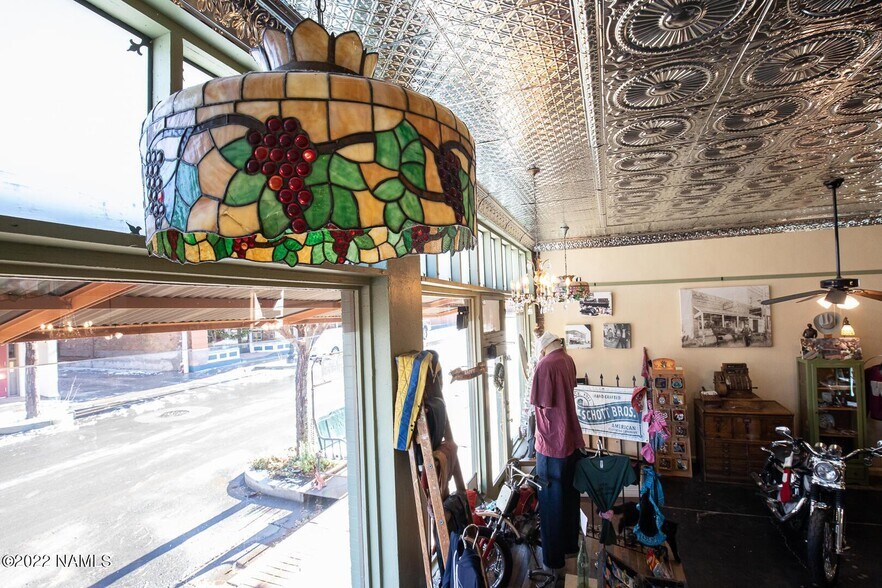 More Photos Of 213 N Kinsley Ave, Winslow Storefront For Sale