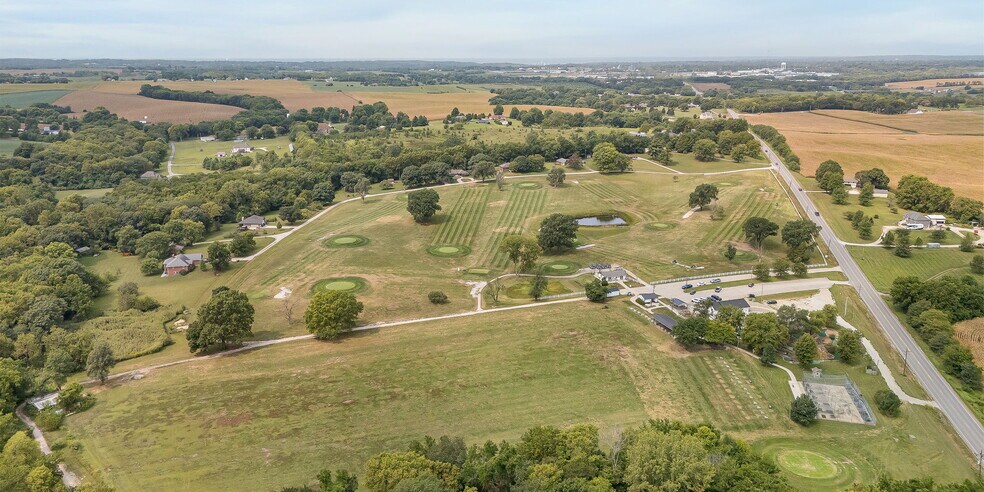 More Photos Of 6480 SE Highway 169, Saint Joseph Sports And Entertainment For Sale