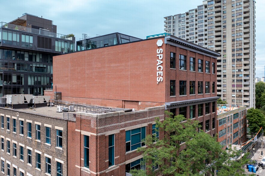 More Photos Of 180 John St, Toronto Coworking Space