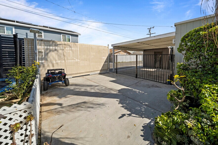 More Photos Of 906 E Commonwealth Ave, Fullerton Storefront For Sale