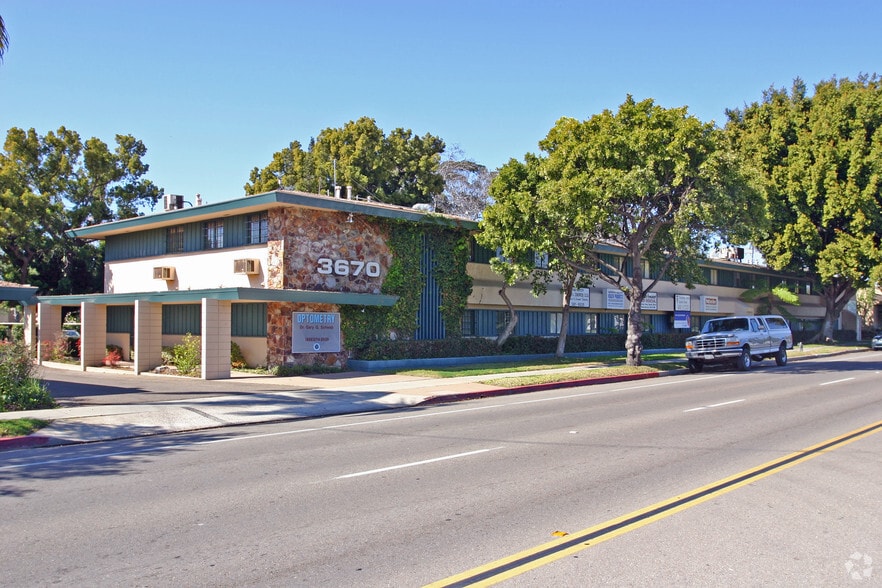 More Photos Of 3650 Clairemont Dr, San Diego Unknown For Lease