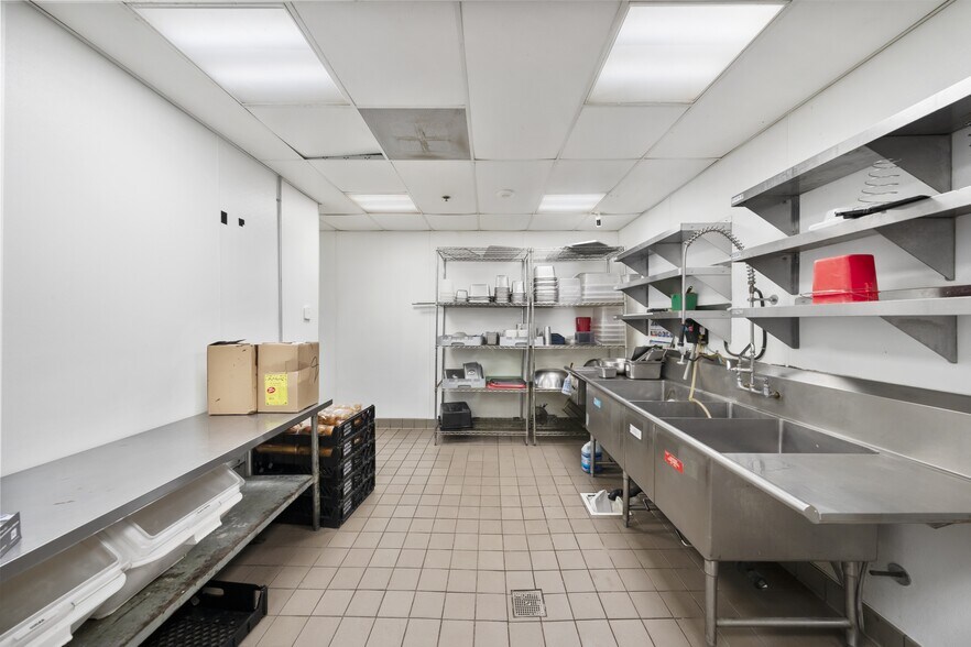 More Photos Of 8790 Central Ave, Montclair Fast Food For Sale