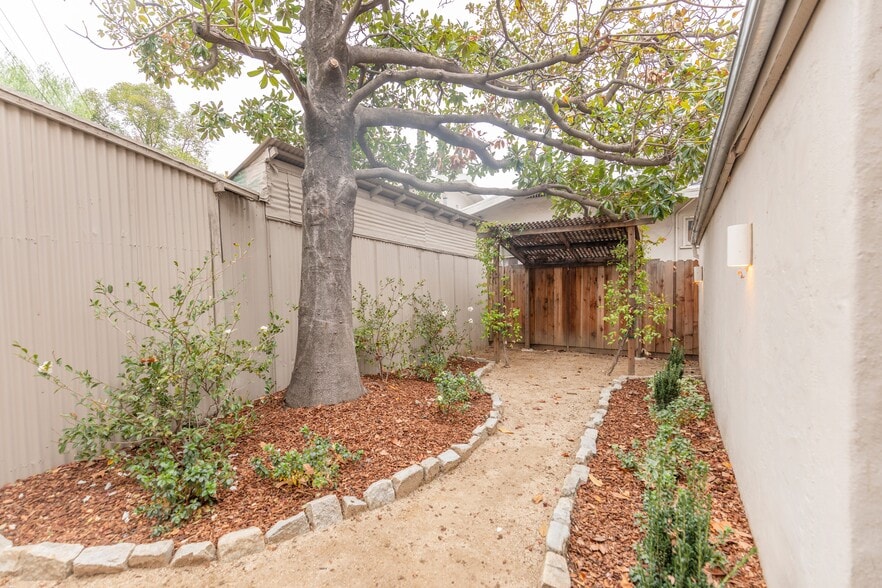 More Photos Of 2229 24th St, Sacramento Apartments For Sale