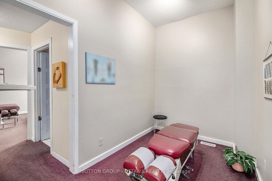 More Photos Of 397 Montreal Rd, Ottawa Office Residential For Sale