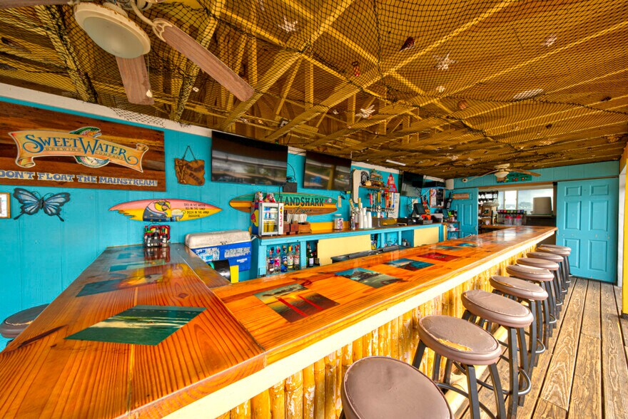 More Photos Of 400-408 W Cocoa Beach Cswy, Cocoa Beach Restaurant For Sale