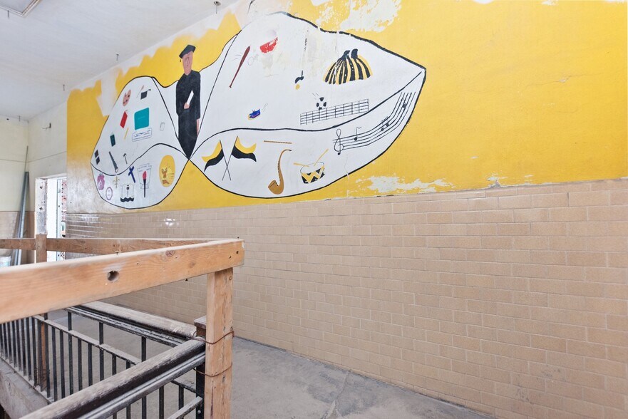 More Photos Of 200 S Green St, Georgetown Loft Creative Space For Sale