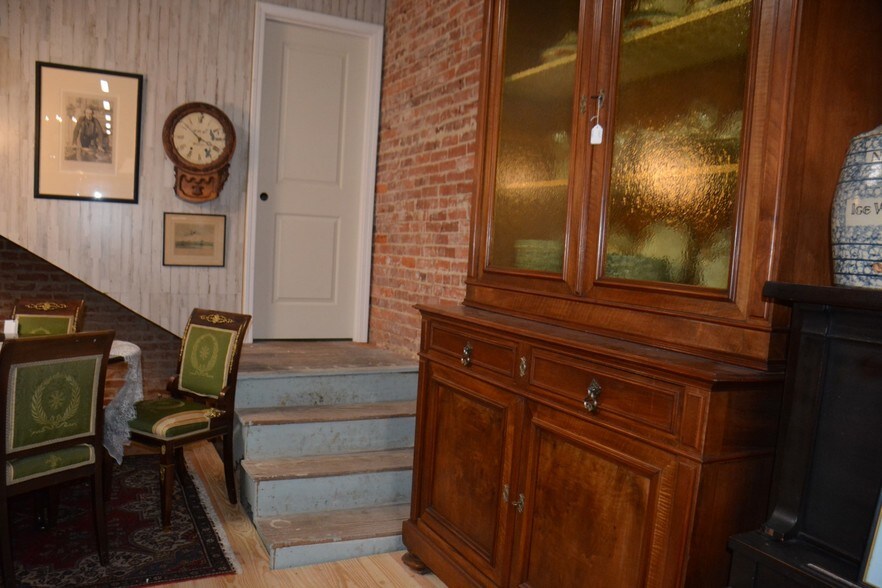 More Photos Of 201 S Main St, Enterprise Department Store For Sale