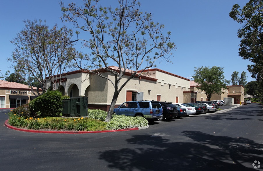 More Photos Of 8895 Towne Centre Dr, San Diego General Retail For Lease
