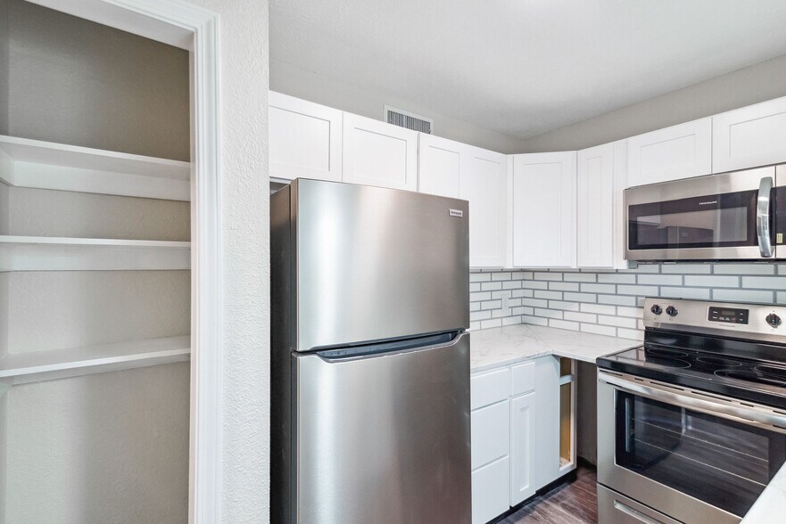 More Photos Of 117 Cedarwood Dr, Lebanon Apartments For Sale