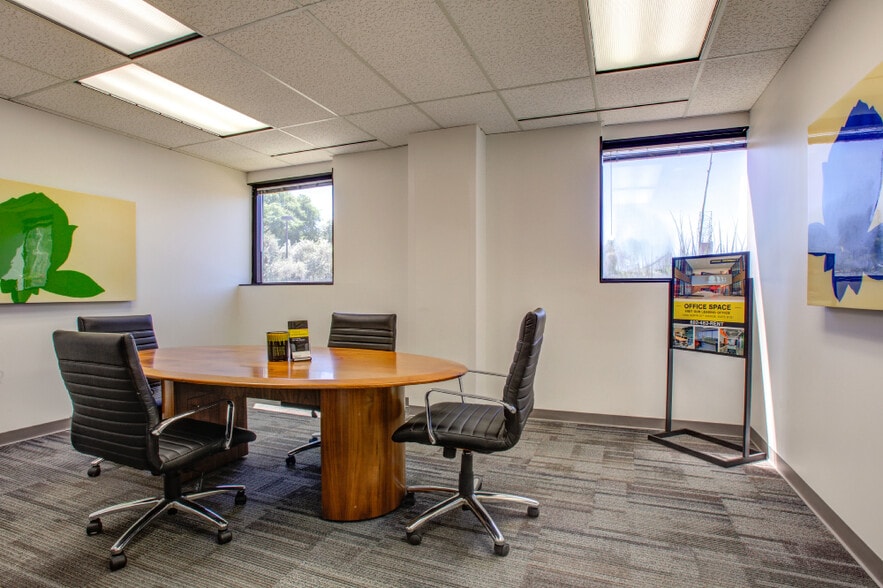 More Photos Of 10000 N 31st Ave, Phoenix Office For Lease