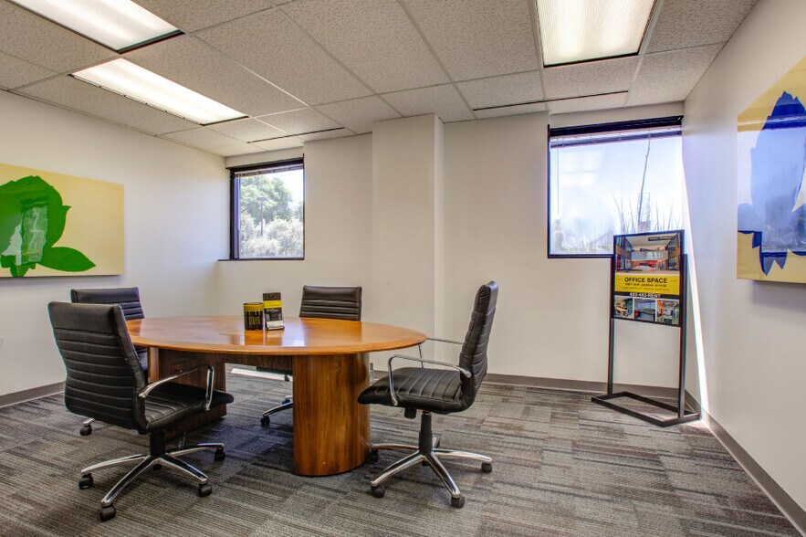 More Photos Of 10000 N 31st Ave, Phoenix Office For Lease