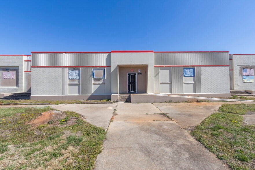 More Photos Of 2115 S McDuffie St, Anderson Manufacturing For Sale