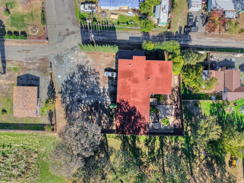 More Photos Of 4584 S Terrace Ave, Lakeport Apartments For Sale