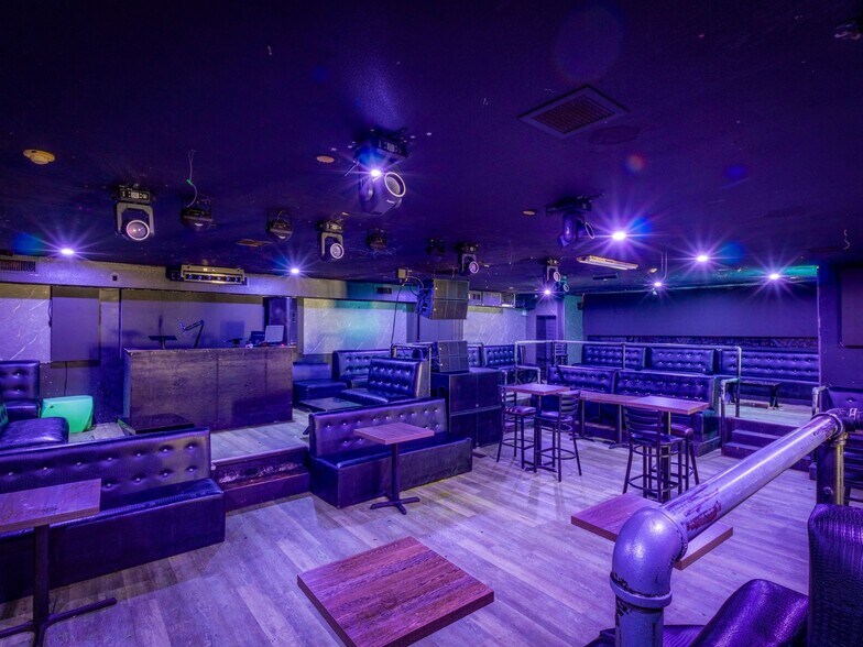 More Photos Of 3490 NW 32nd Ave, Miami General Retail For Sale