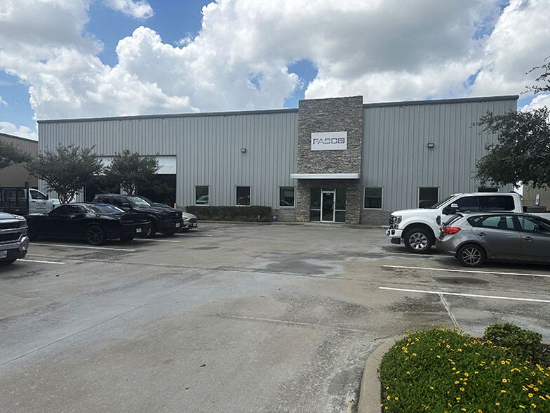 Primary Photo Of 5617 Campbell Rd, Houston Warehouse For Lease