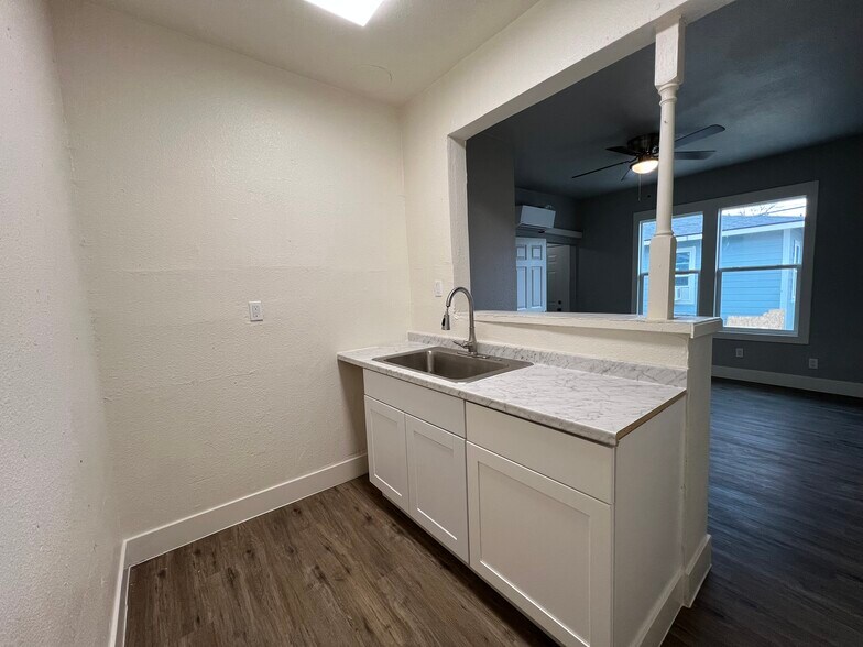 More Photos Of 101 Stanley Ct, San Antonio Multifamily For Sale
