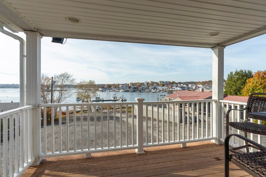 More Photos Of 47 & 49 Atlantic Avenue, Boothbay Harbor Flex For Sale