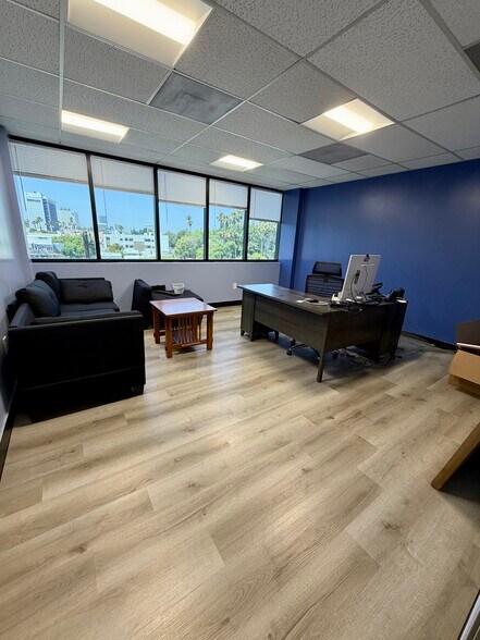 More Photos Of 4419 Van Nuys Blvd, Sherman Oaks Office For Lease