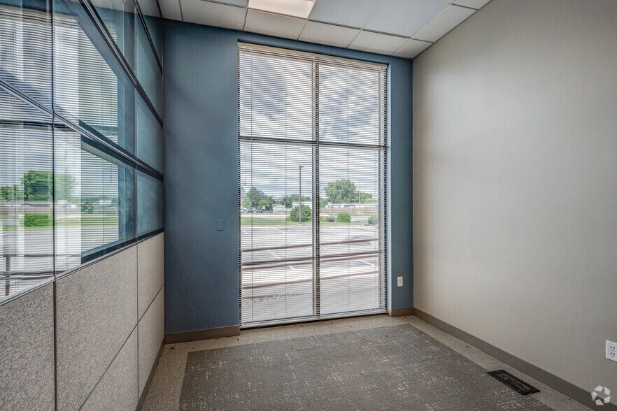 More Photos Of 2371 W 128th Ave, Westminster Bank For Lease