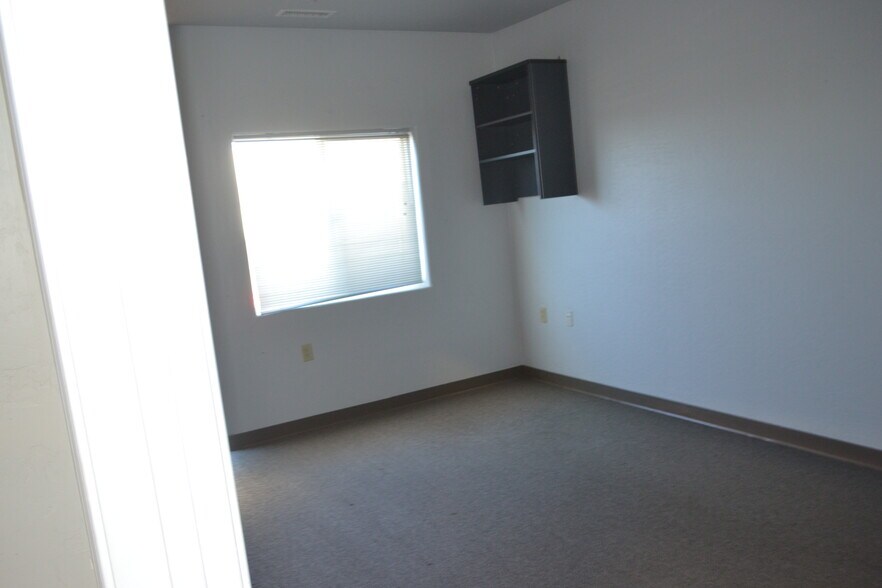 More Photos Of 6717-6719 E 2nd St, Prescott Valley General Retail For Lease