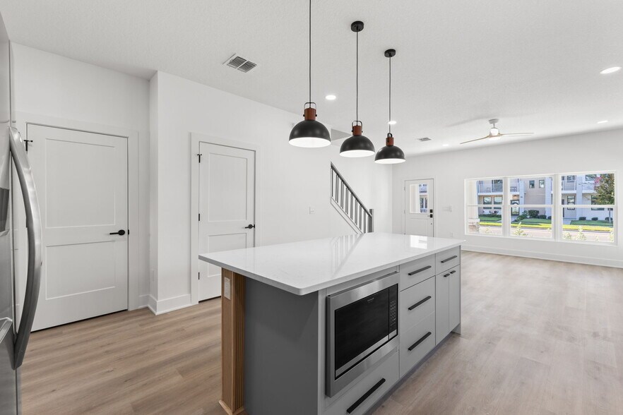 More Photos Of 2525 13th Ave N, Saint Petersburg Multifamily For Sale