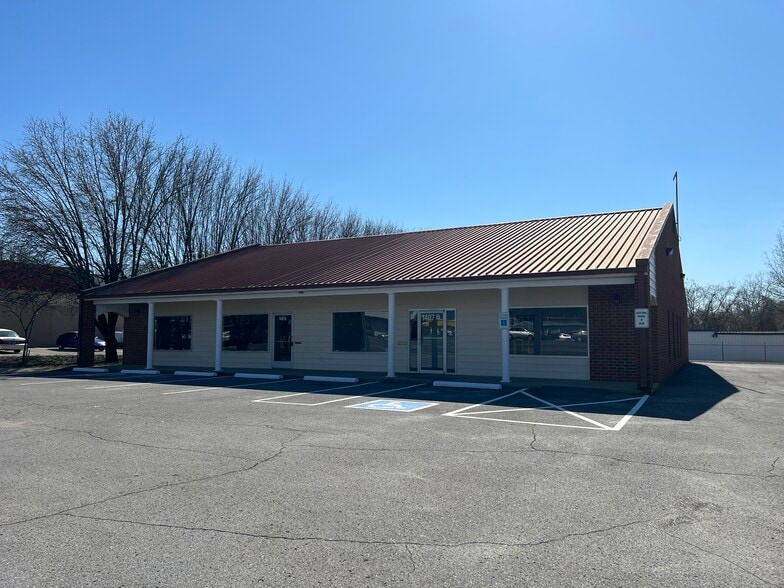 Primary Photo Of 1407 NW Broad St, Murfreesboro Freestanding For Lease