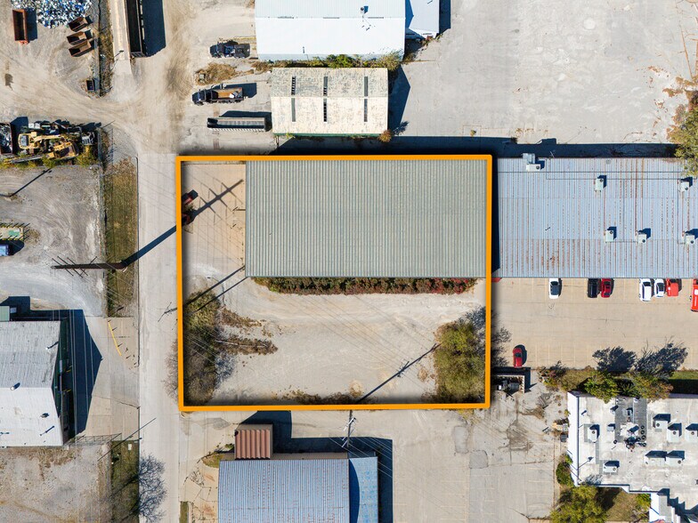 More Photos Of 218 2nd St, Coralville Flex For Sale