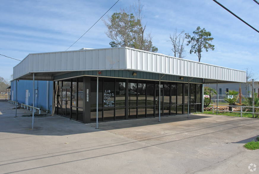 Primary Photo Of 1495 Major Dr, Beaumont Showroom For Lease