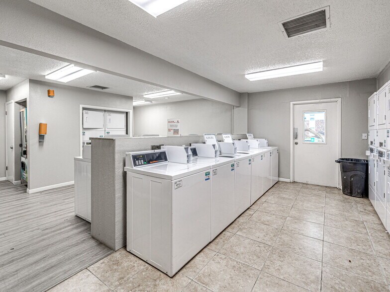 More Photos Of 1220 SE 9th St, Pryor Apartments For Sale