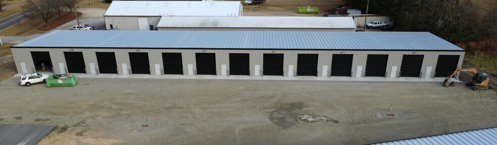 More Photos Of 3945 Lee St, Ayden Light Distribution For Lease