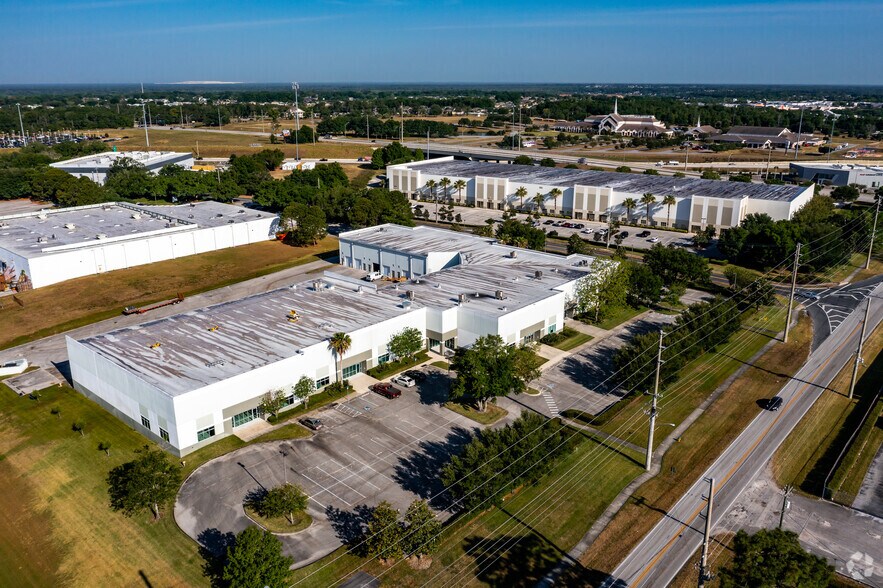 More Photos Of 2855 Interstate Dr, Lakeland Industrial For Lease