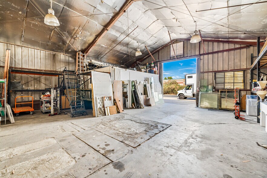 More Photos Of 4775-4779 E Ramon Rd, Palm Springs Warehouse For Sale